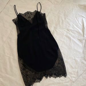 ✨PERFECT CONDITION✨ X by NBD Black Lace Dress - Size 2